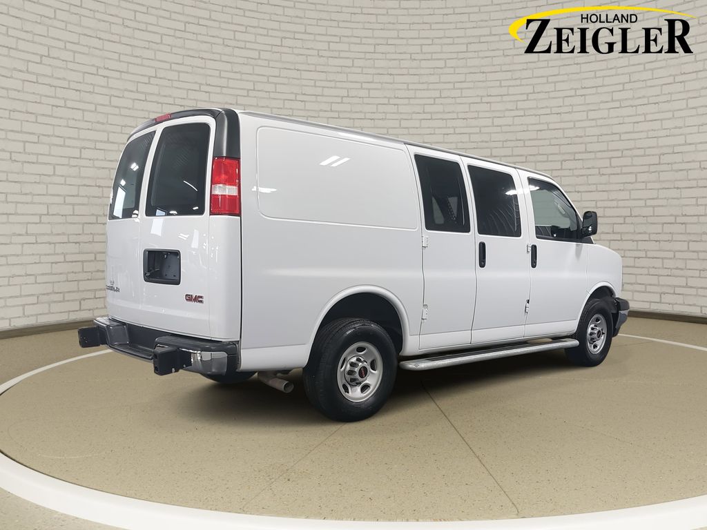 2024 GMC SAVANA - Image 5