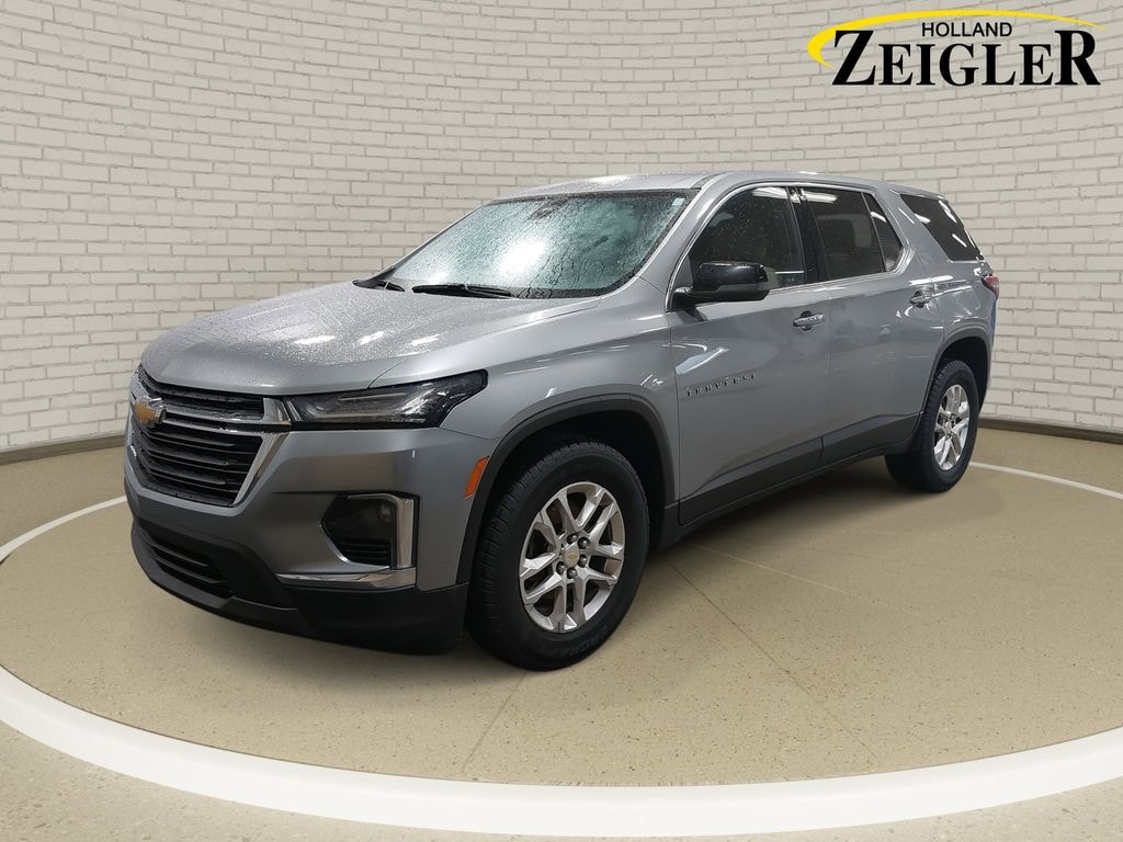 Used 2023 Chevrolet Traverse LS SUV
