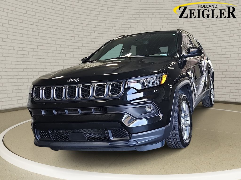 Used 2024 Jeep Compass Latitude Lux SUV