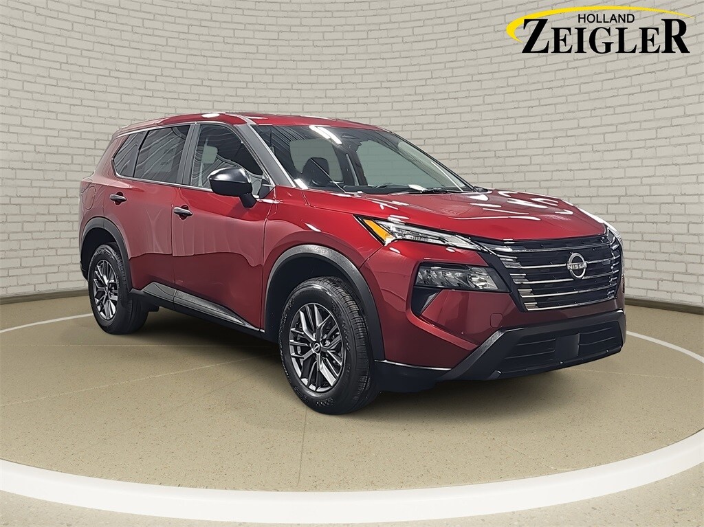 2025 Nissan Rogue S photo 3