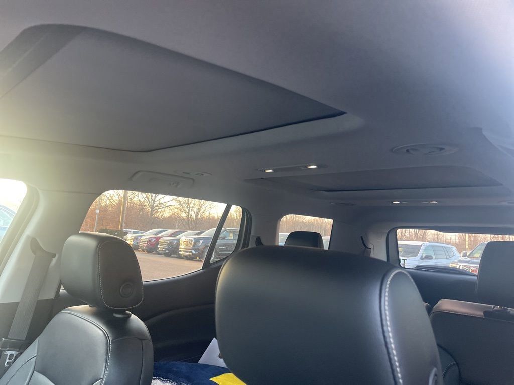 2019 GMC ACADIA - Image 2