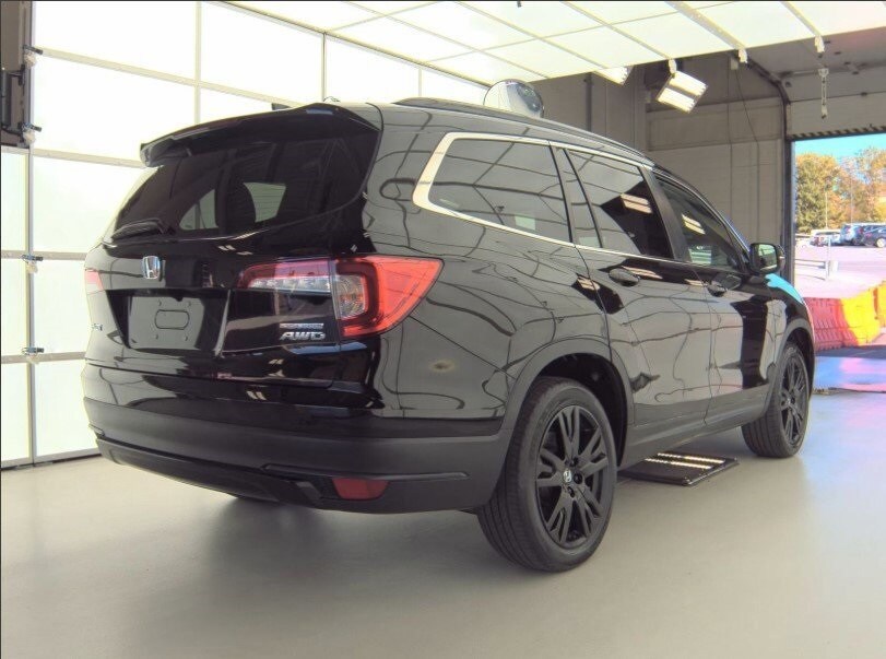 2022 Honda Pilot Special Edition photo 2