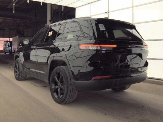 2023 JEEP GRAND CHEROKEE - Image 3