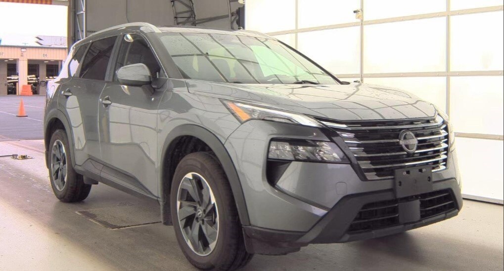 2024 Nissan Rogue SV photo 4