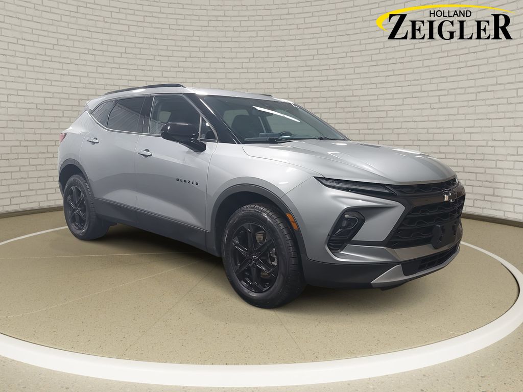 2023 CHEVROLET BLAZER - Image 3