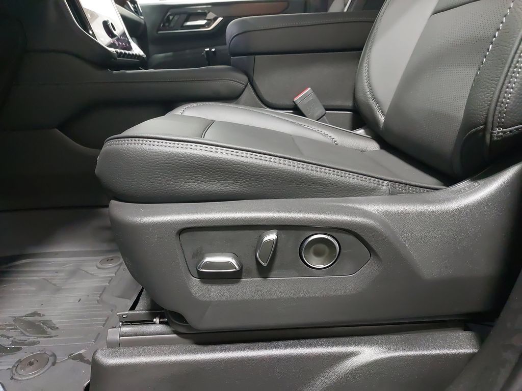 2026 GMC Yukon Denali - Photo 33