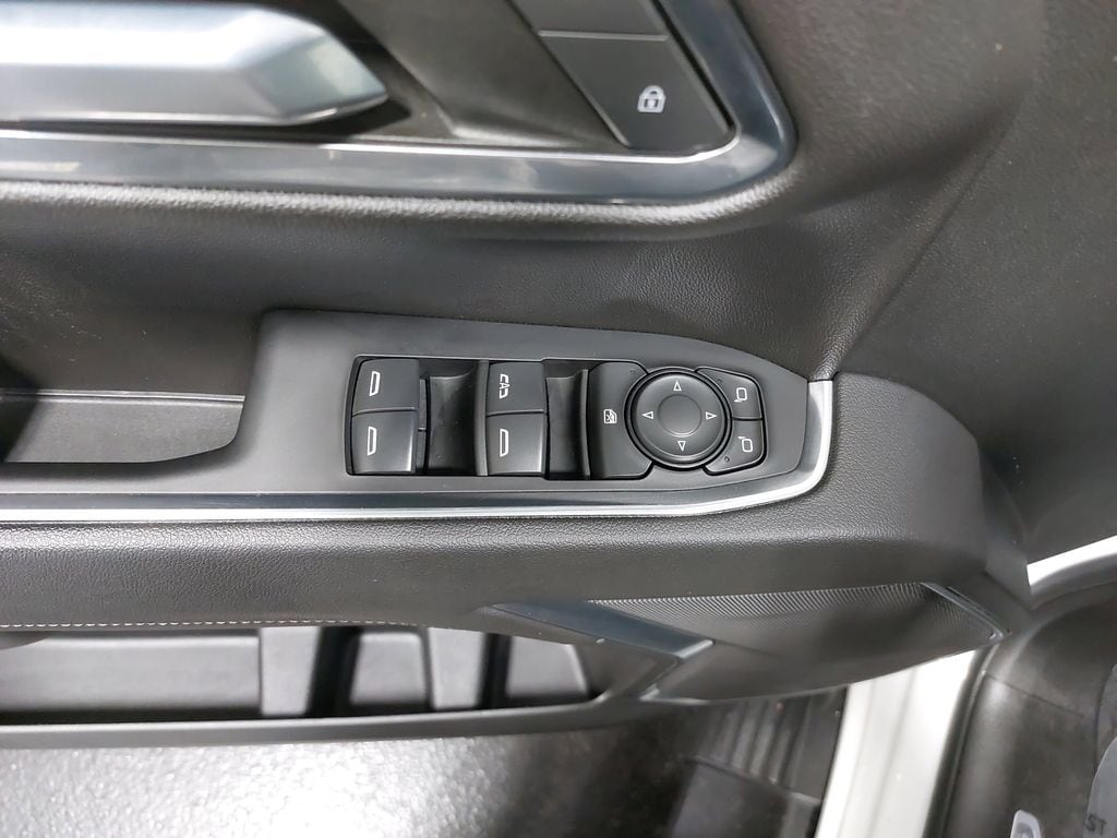 2022 GMC SIERRA - Image 29