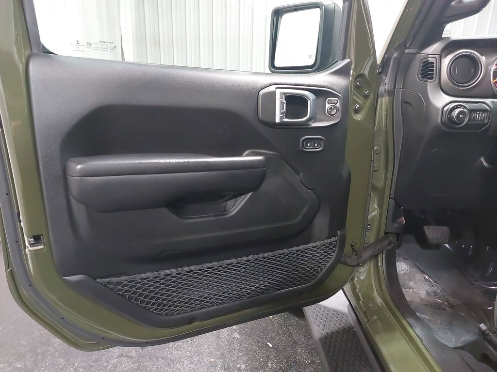 2021 JEEP WRANGLER - Image 26