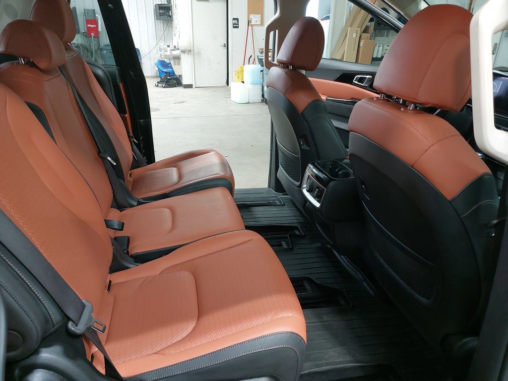 2024 KIA CARNIVAL - Image 11