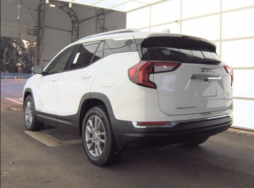 2024 Gmc Terrain SLT photo 3