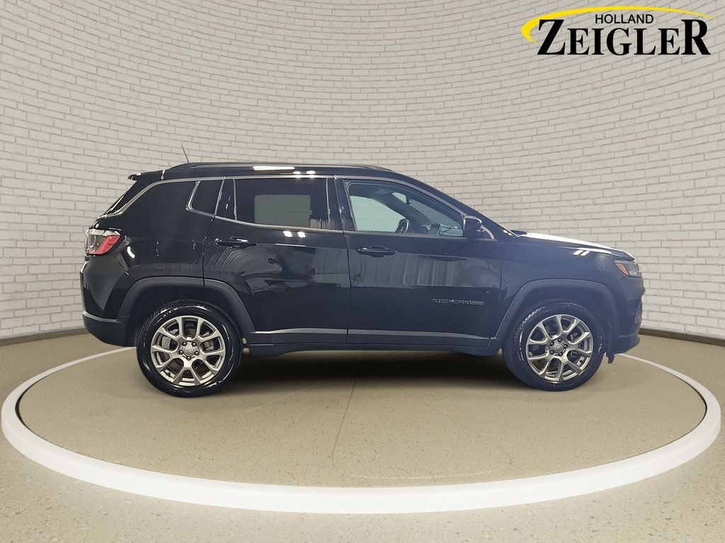 Used 2024 Jeep Compass Latitude Lux SUV