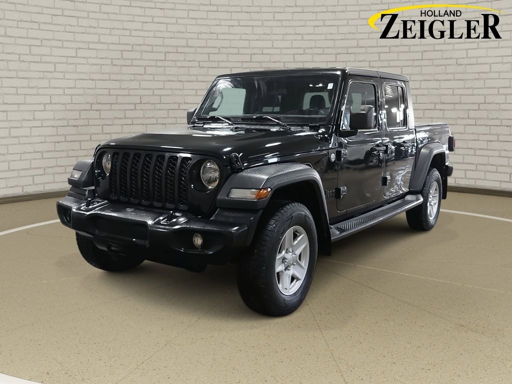 Used 2020 Jeep Gladiator Sport Truck