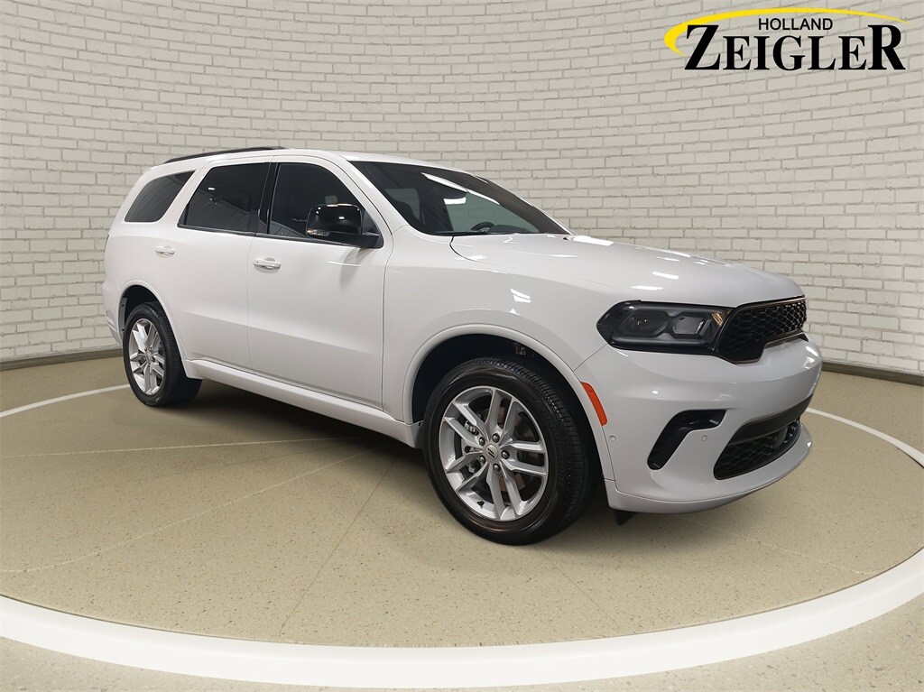 2025 Dodge Durango GT photo 2
