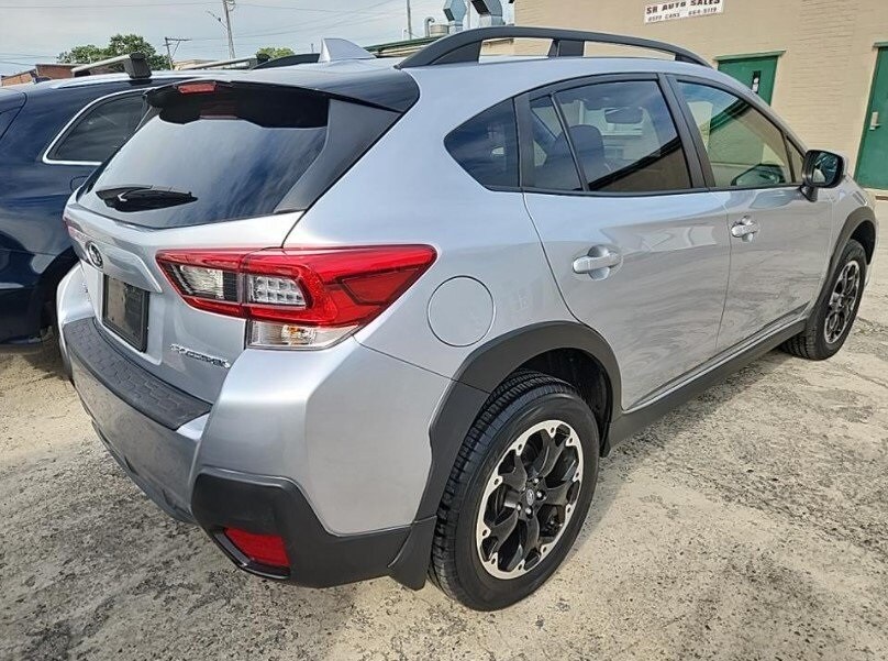 2022 Subaru Crosstrek Premium photo 2