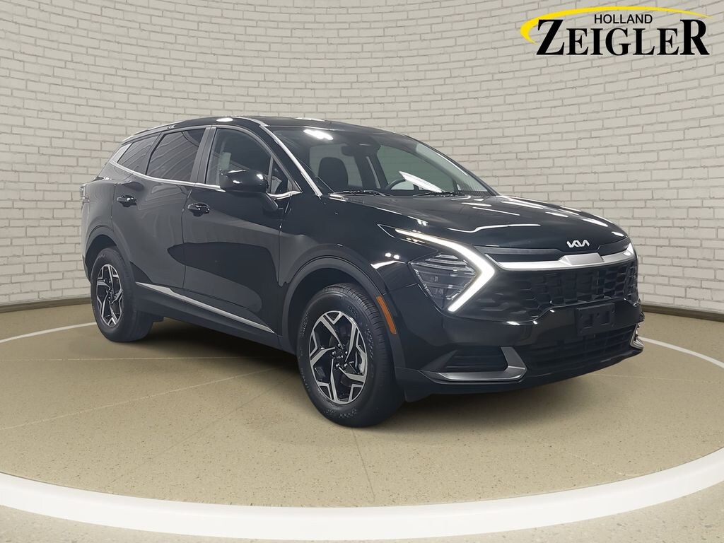 Certified 2025 Kia Sportage LX SUV