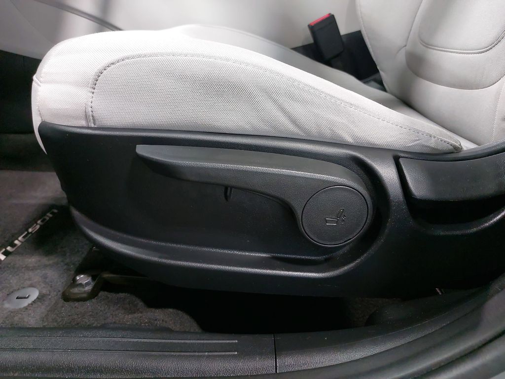 2025 HYUNDAI TUCSON - Image 29