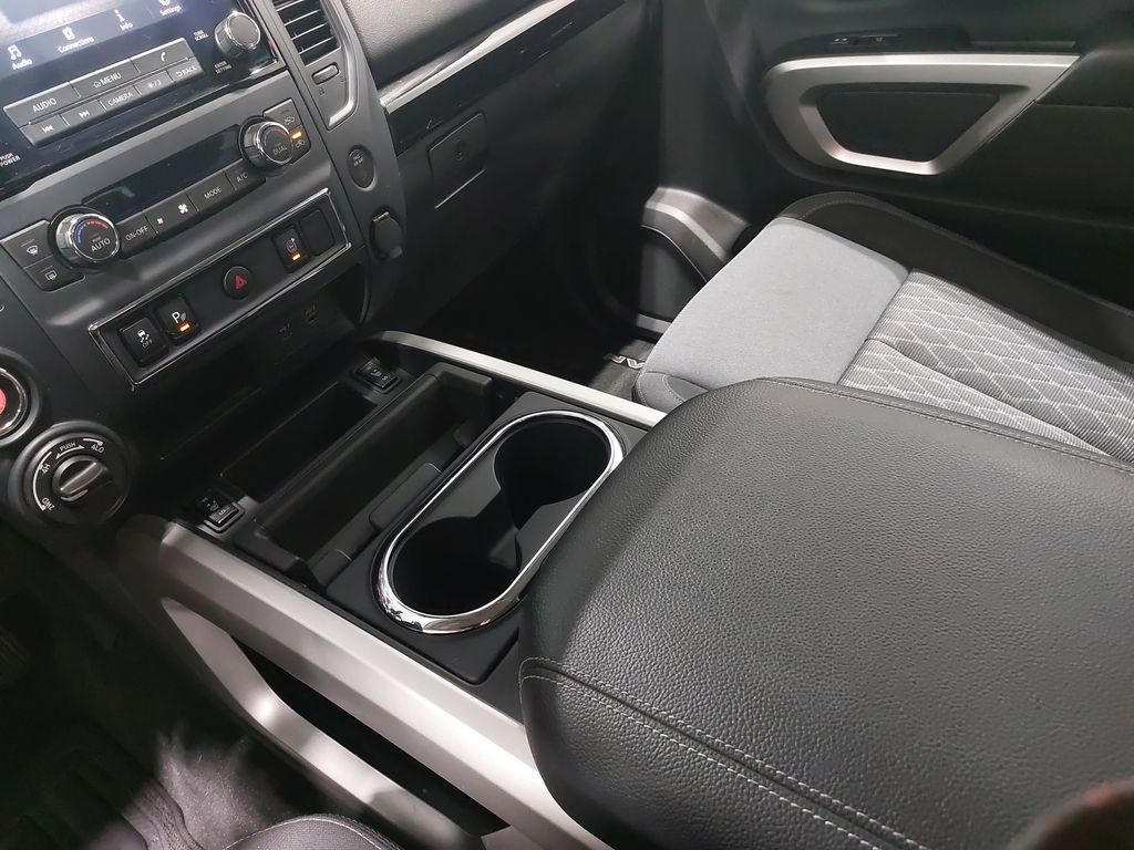 2024 NISSAN TITAN - Image 24