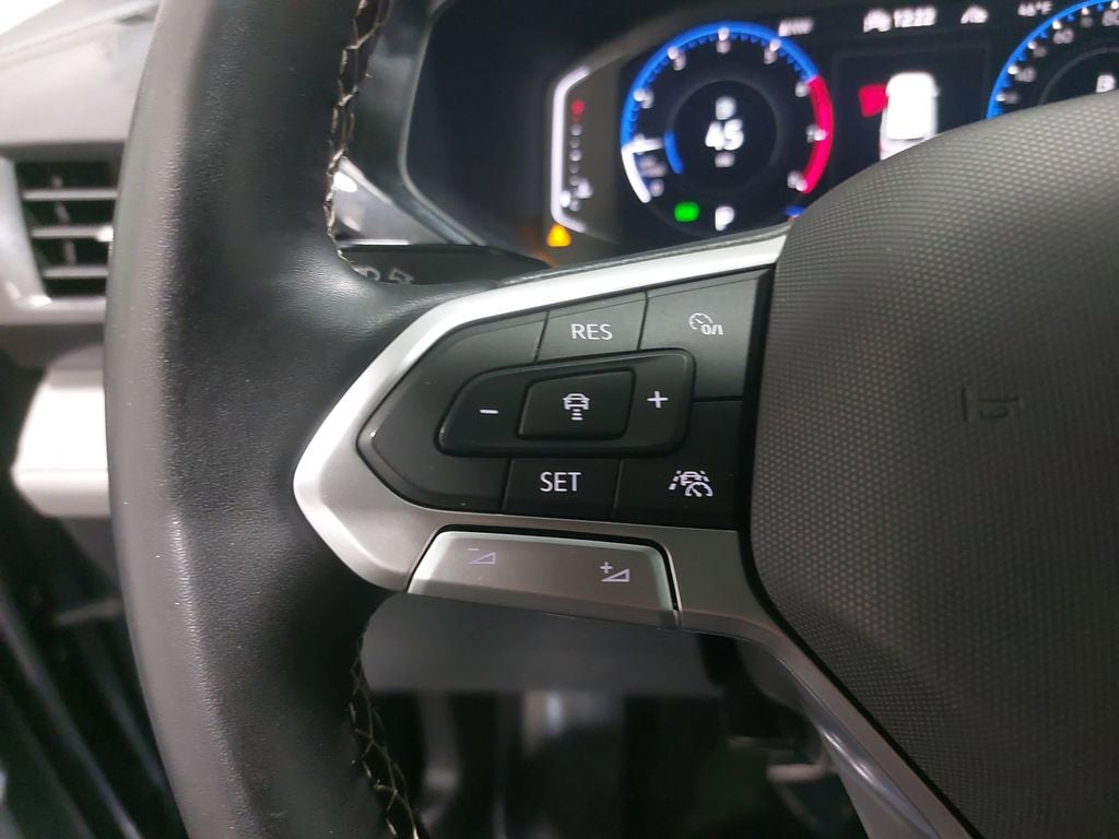 2022 VOLKSWAGEN TAOS - Image 16