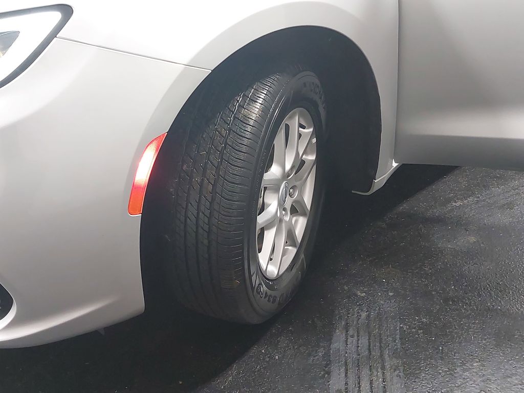 2024 CHRYSLER PACIFICA - Image 34