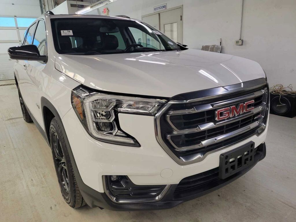 Used 2022 GMC Terrain AT4 SUV
