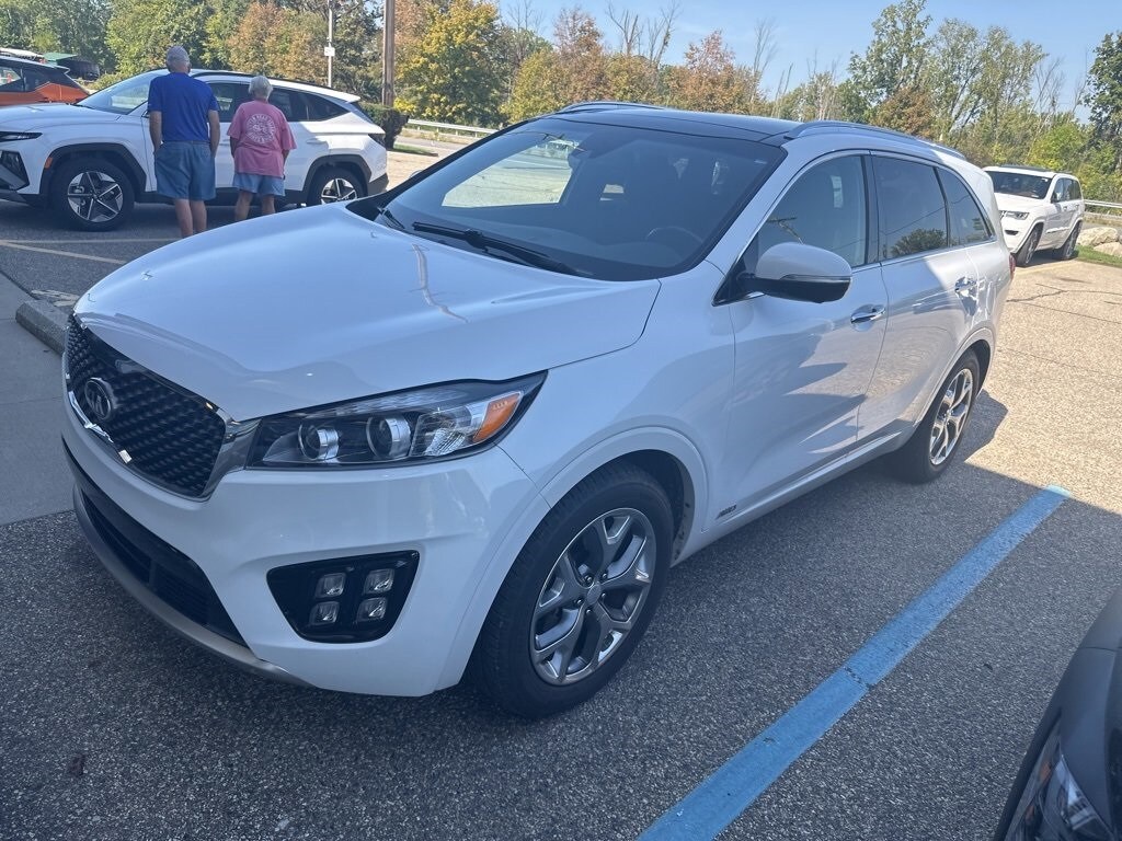 2016 Kia Sorento SX Limited photo 2