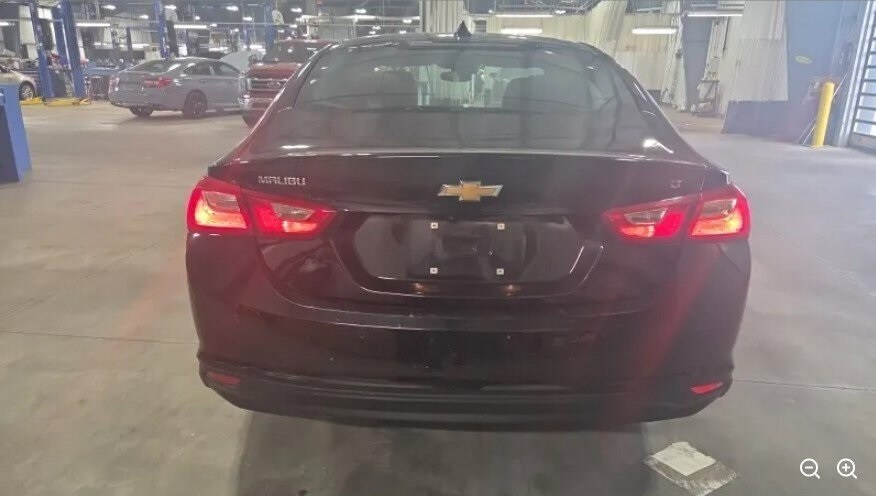 2024 Chevrolet Malibu 1LT photo 3