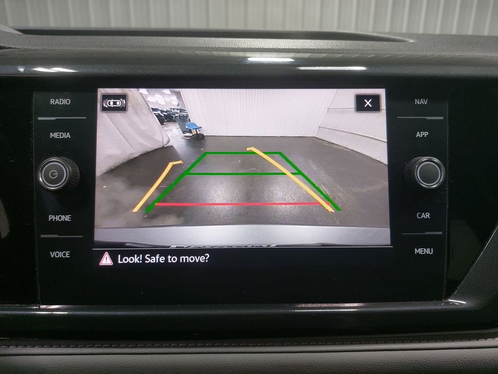 2022 VOLKSWAGEN TAOS - Image 24