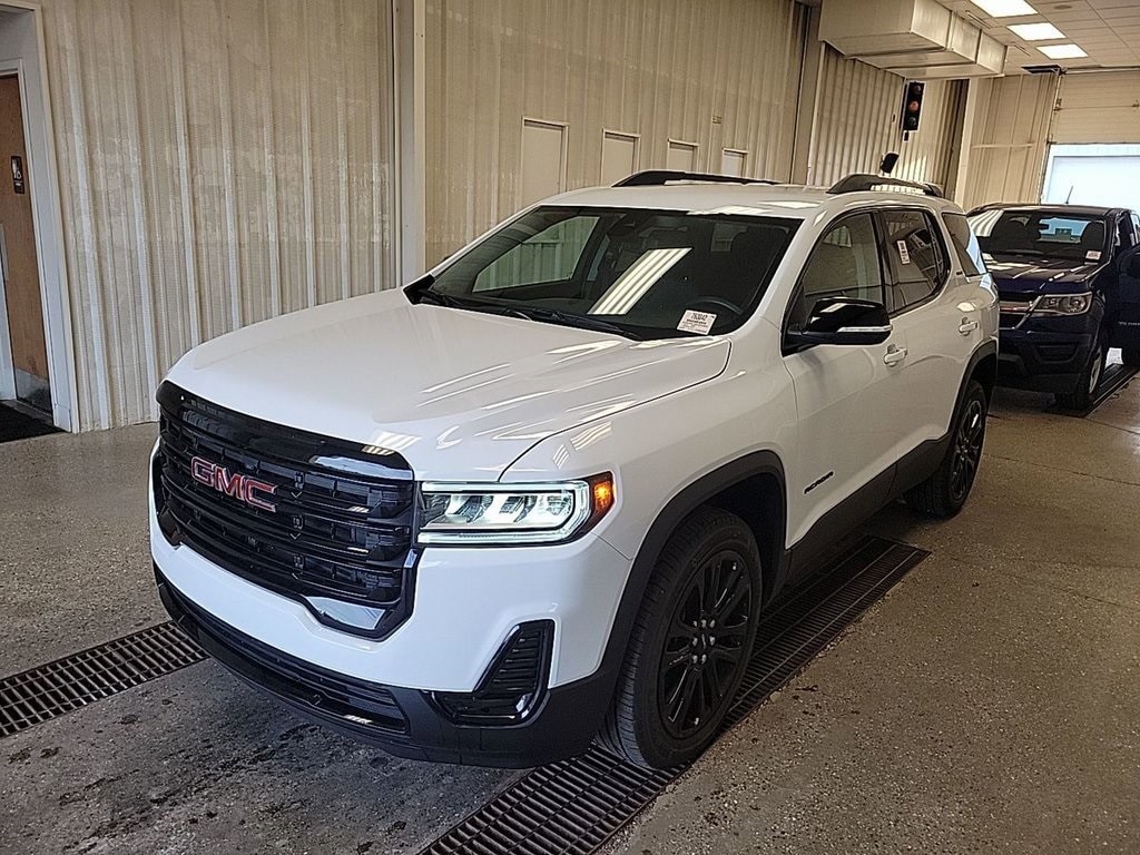 2023 GMC Acadia SLE's photo
