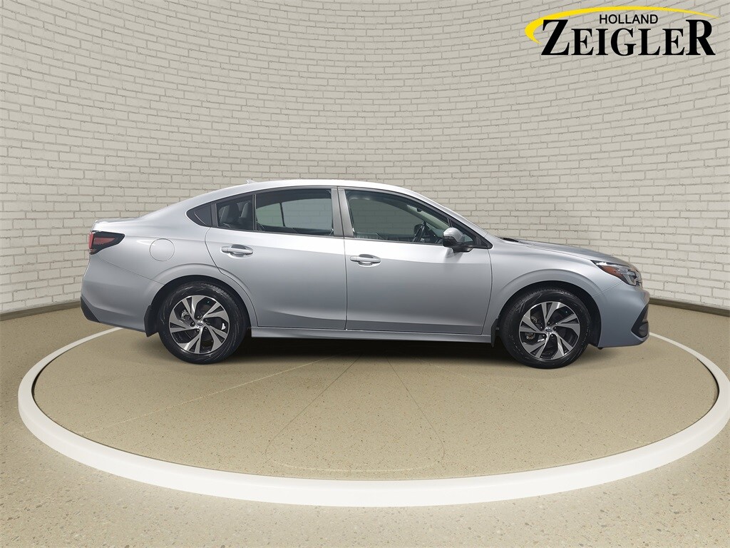2025 Subaru Legacy Premium photo 4
