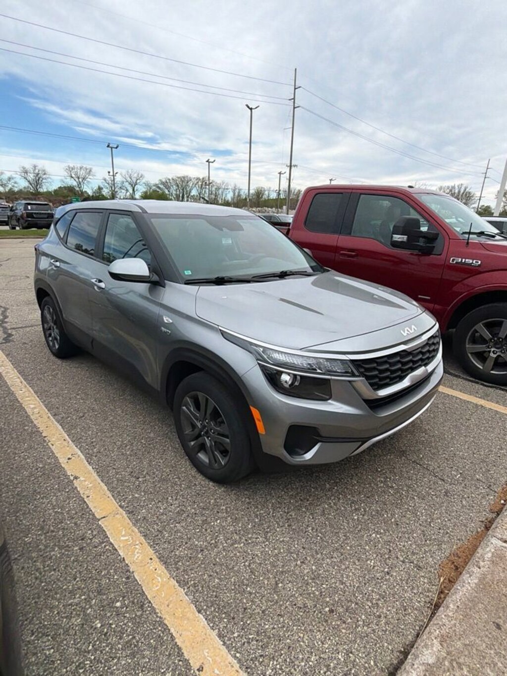 Used 2023 Kia Seltos LX SUV