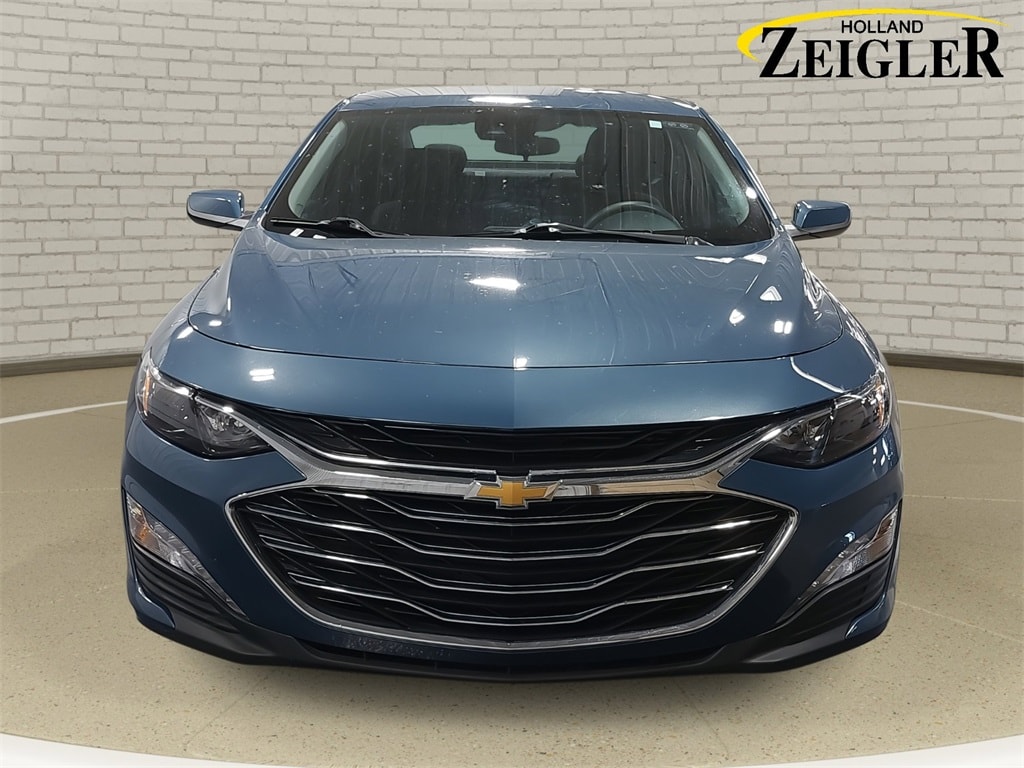 Used 2024 Chevrolet Malibu 1LT with VIN 1G1ZD5ST0RF211332 for sale in Holland, MI