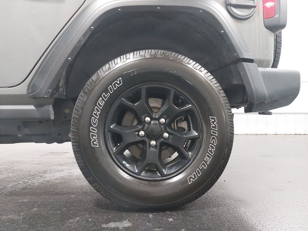 2022 JEEP WRANGLER - Image 32