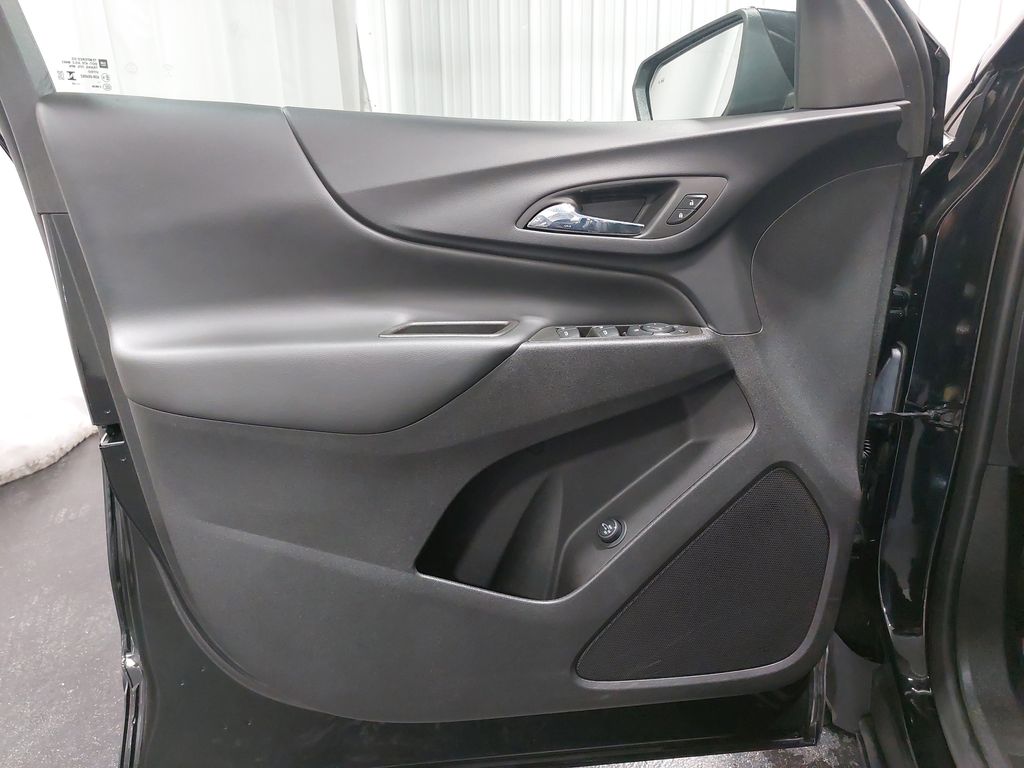 2023 CHEVROLET EQUINOX - Image 28