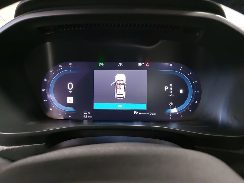 2024 VOLVO XC40 - Image 19