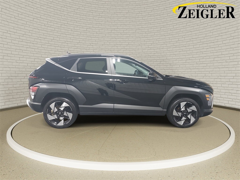 2024 Hyundai Kona Limited photo 4