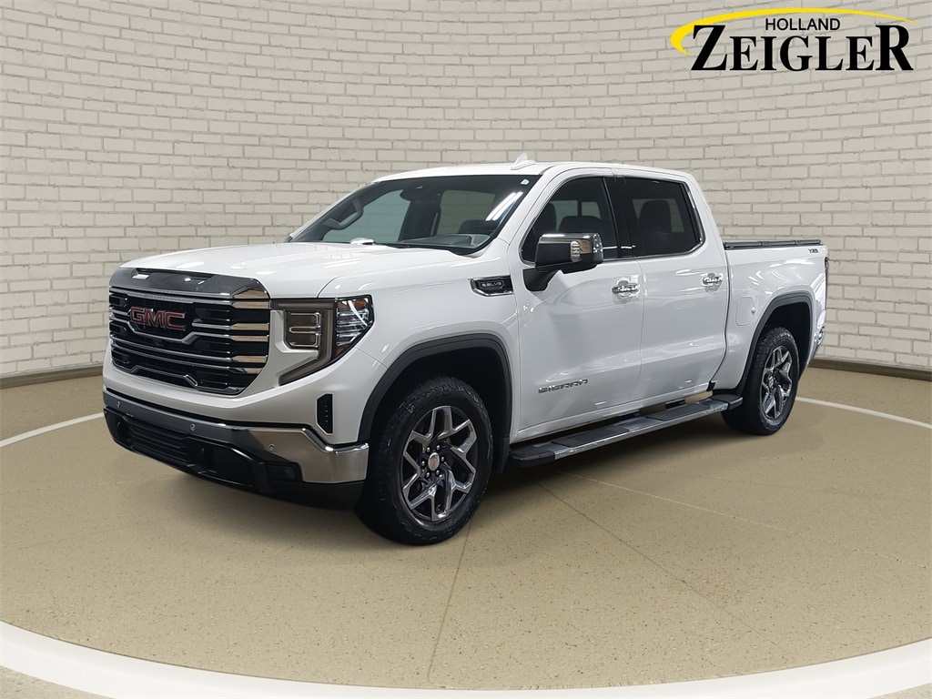 2023 GMC Sierra 1500 SLT's photo