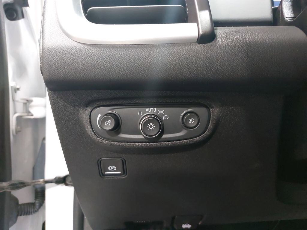 2024 GMC TERRAIN - Image 26