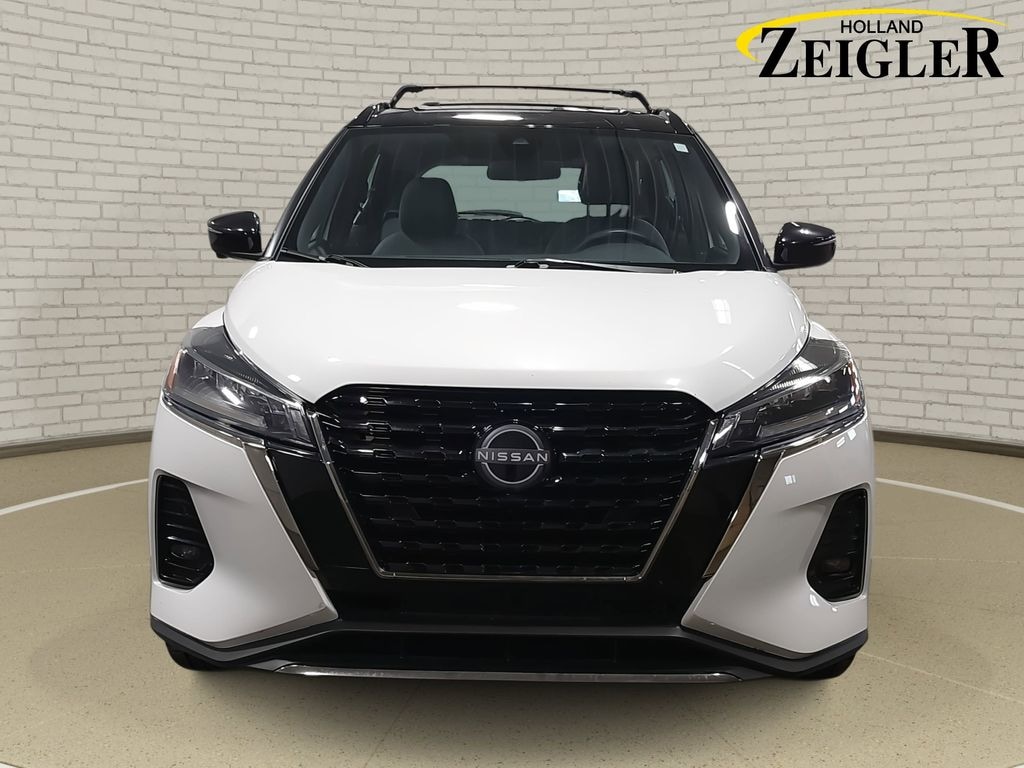 Used 2023 Nissan Kicks SR SUV