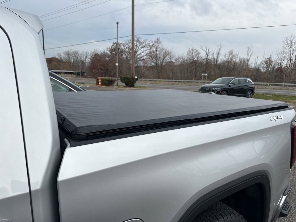 2019 Gmc Sierra 1500 SLT photo 4