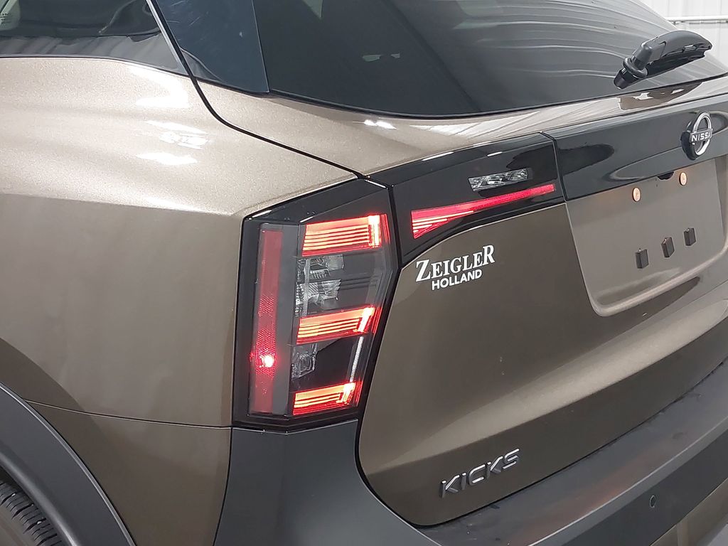 2025 NISSAN KICKS MPV - Image 33