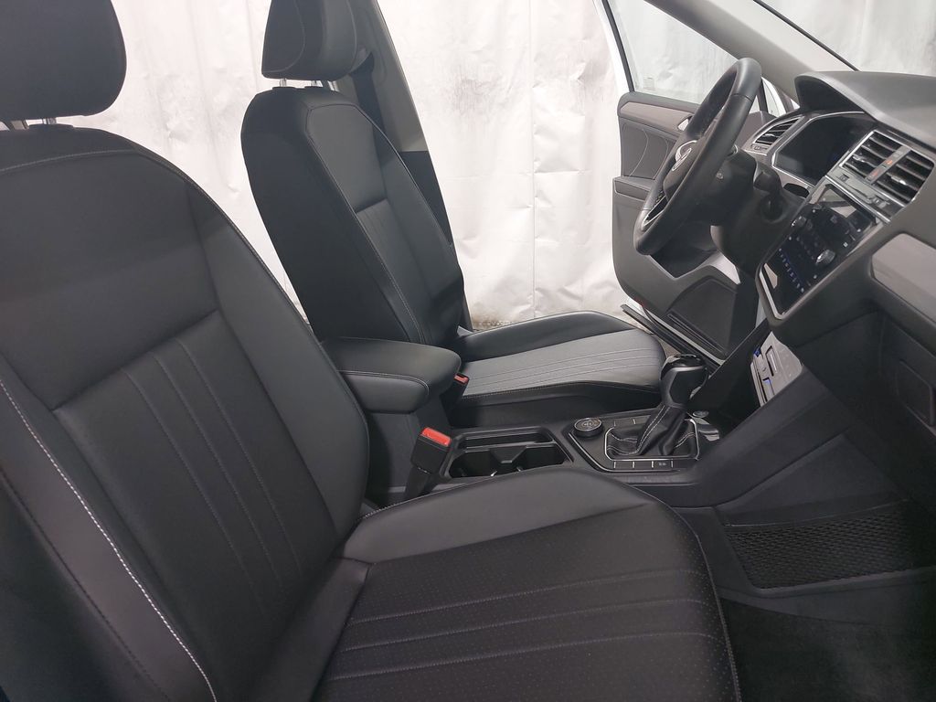 2022 VOLKSWAGEN TIGUAN - Image 10