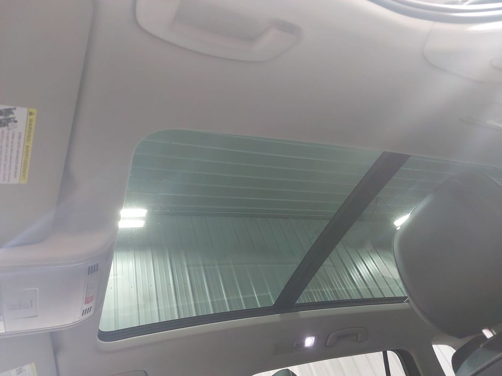 2023 VOLKSWAGEN TIGUAN - Image 30