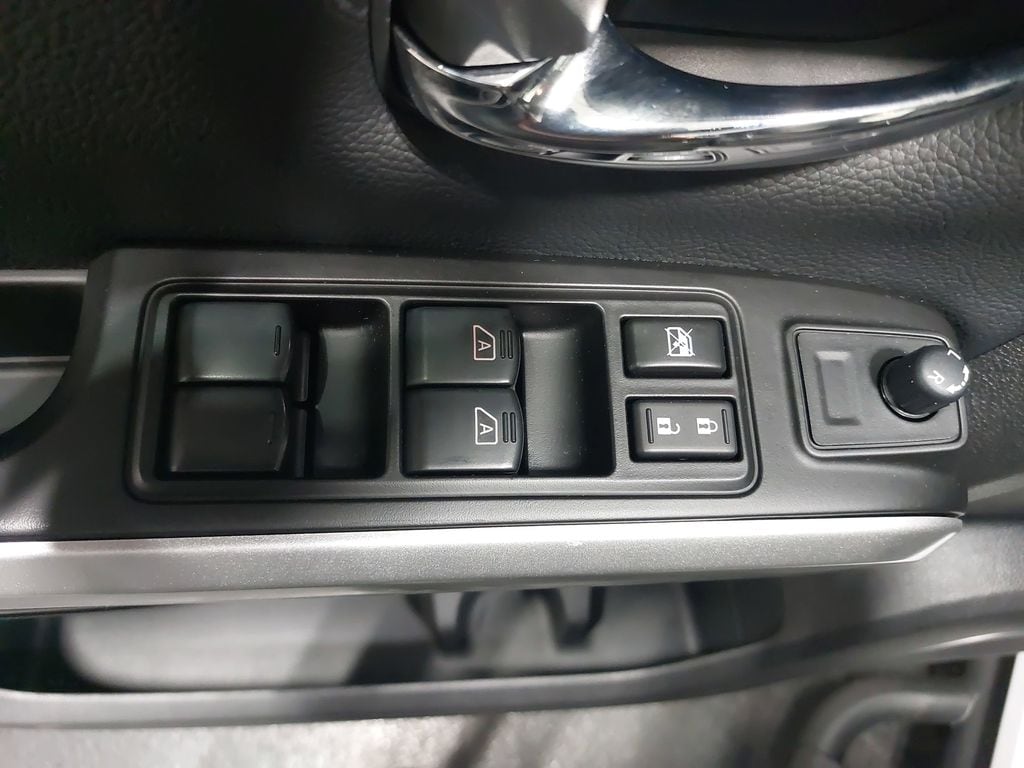 2024 NISSAN TITAN - Image 27