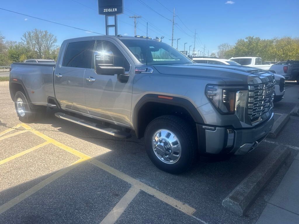 Used 2025 GMC Sierra 3500HD Denali Truck