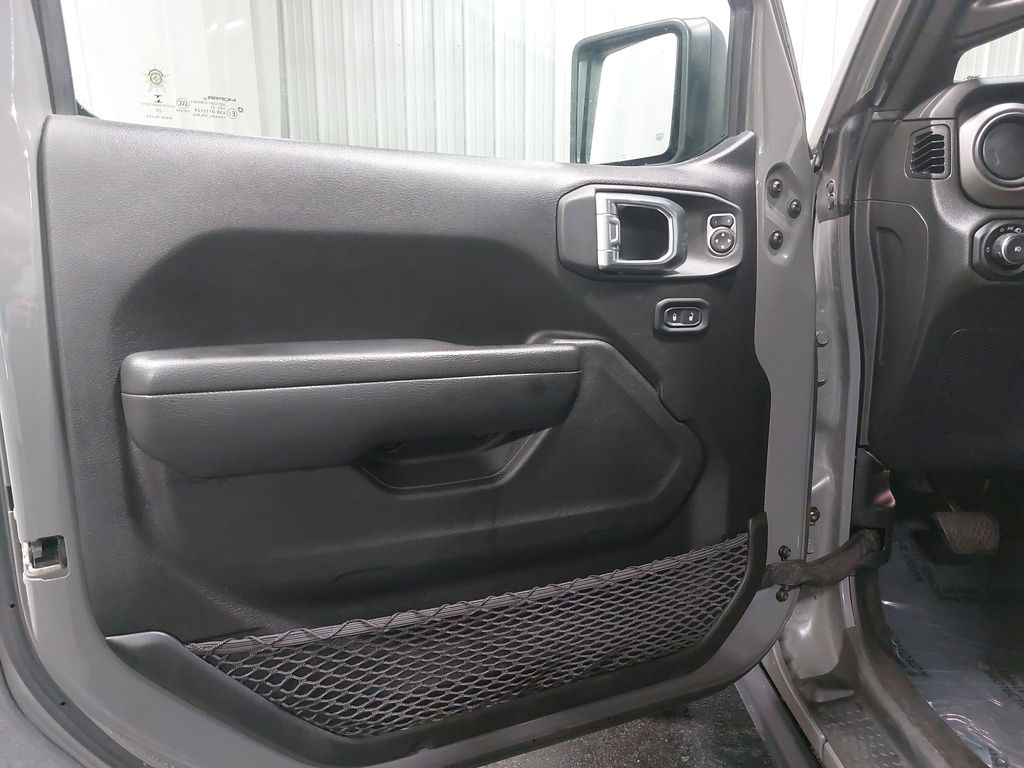 2022 JEEP WRANGLER - Image 26