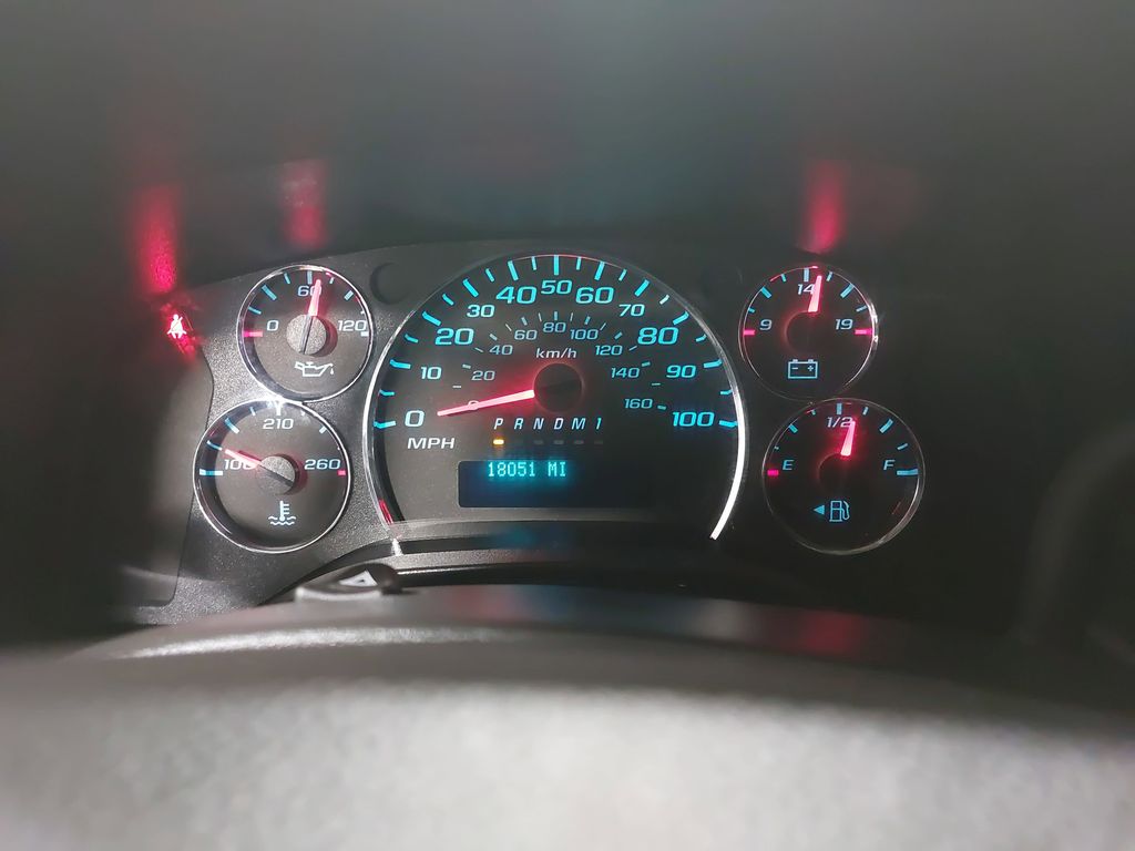 2024 GMC SAVANA - Image 15