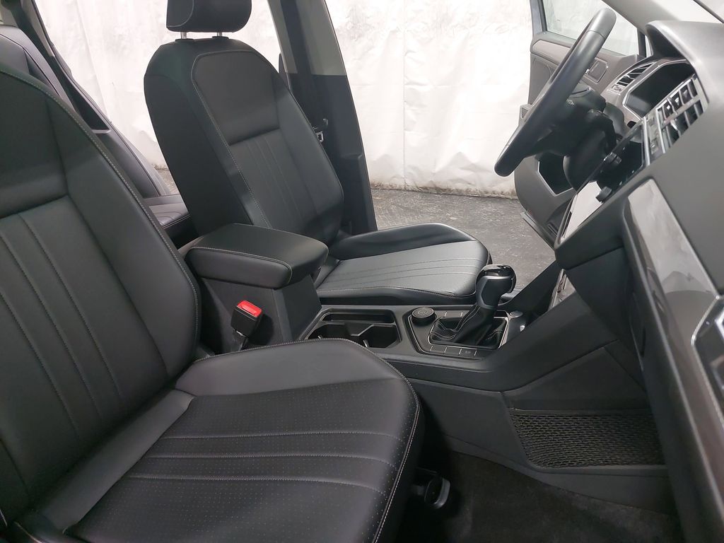 2023 VOLKSWAGEN TIGUAN - Image 10