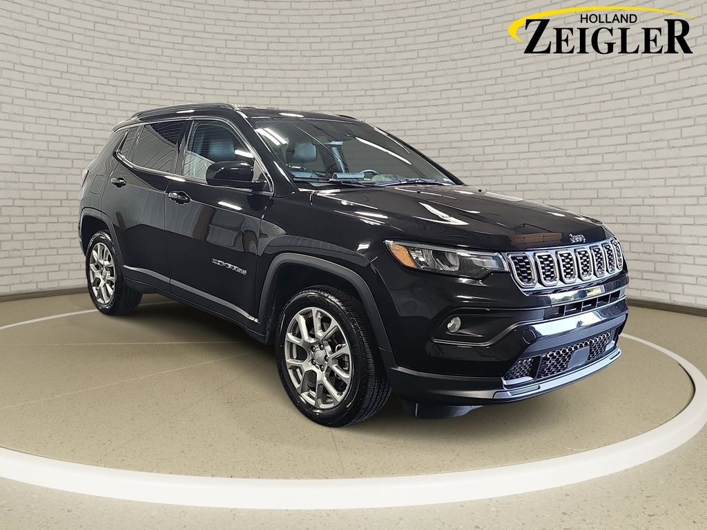 Used 2024 Jeep Compass Latitude Lux SUV