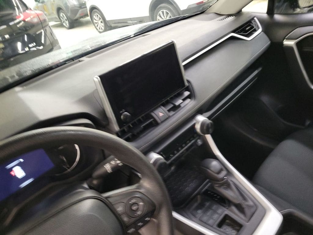 2024 TOYOTA RAV4 - Image 12