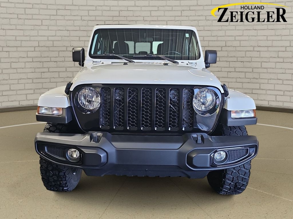 Used 2023 Jeep Gladiator Willys Truck